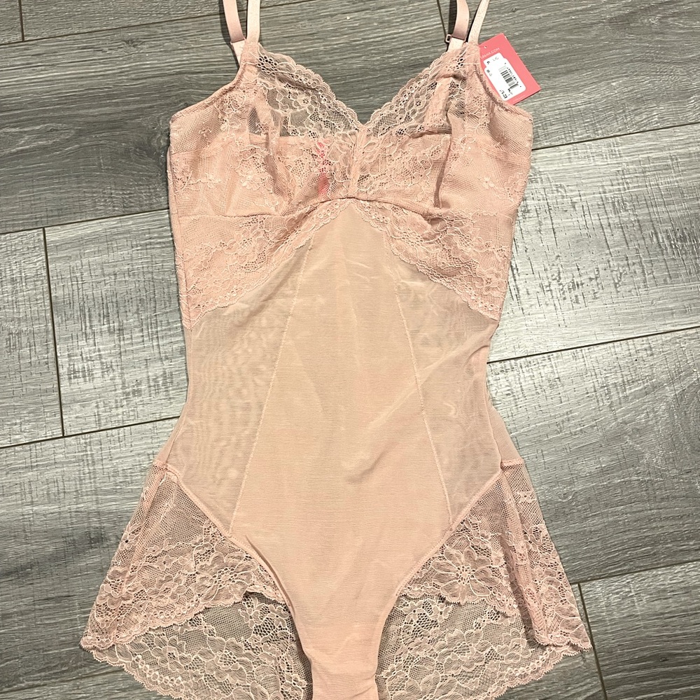 Spanx by Sara Blakely NWT blush mesh and lace